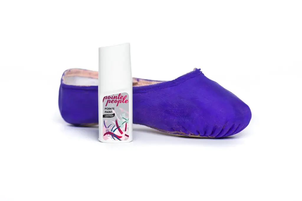 PointePeopleNewLeatherPaintProject_MFP_6822w_2048x2048.webp